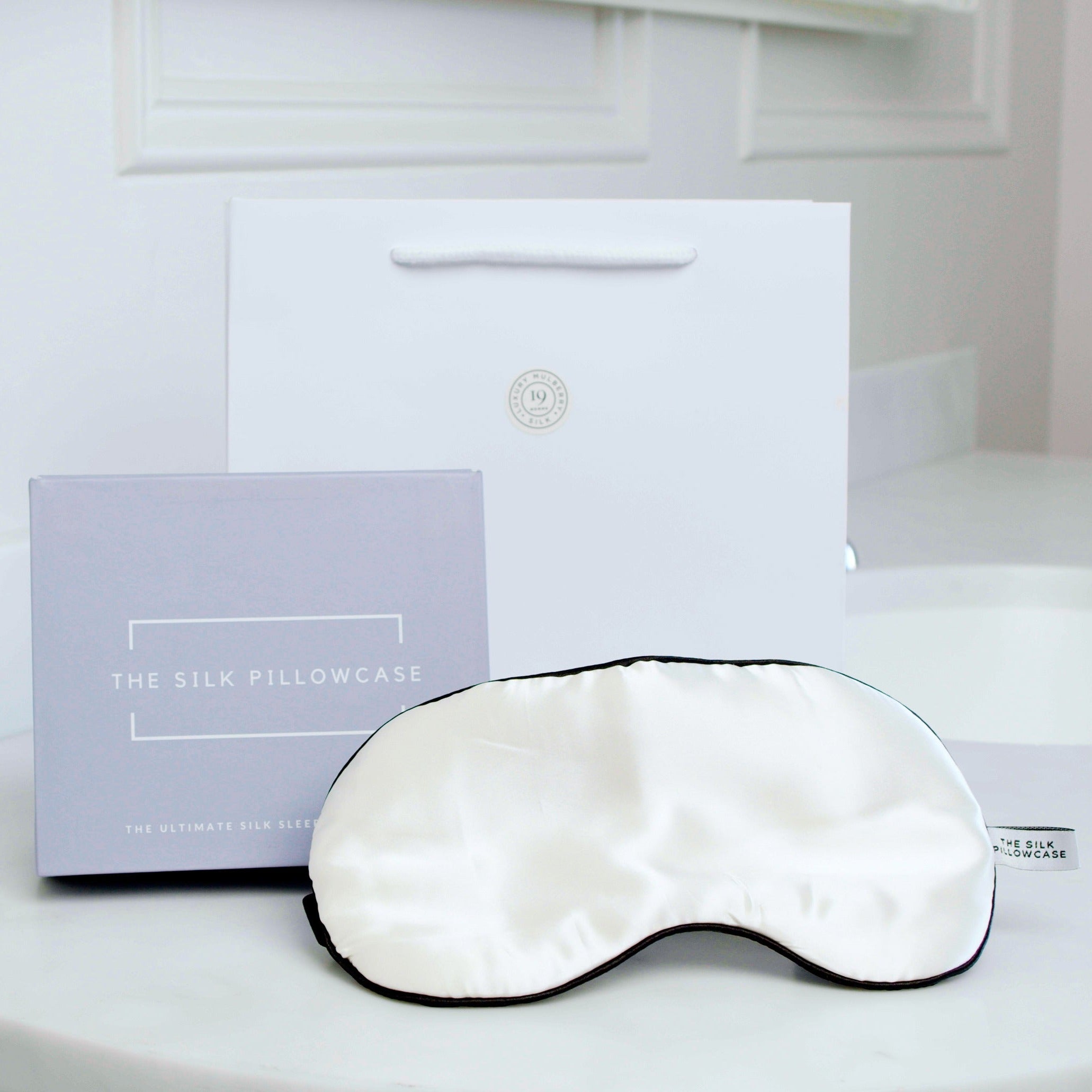 Your Silk Sleep MustHaves The Silk Pillowcase Ireland