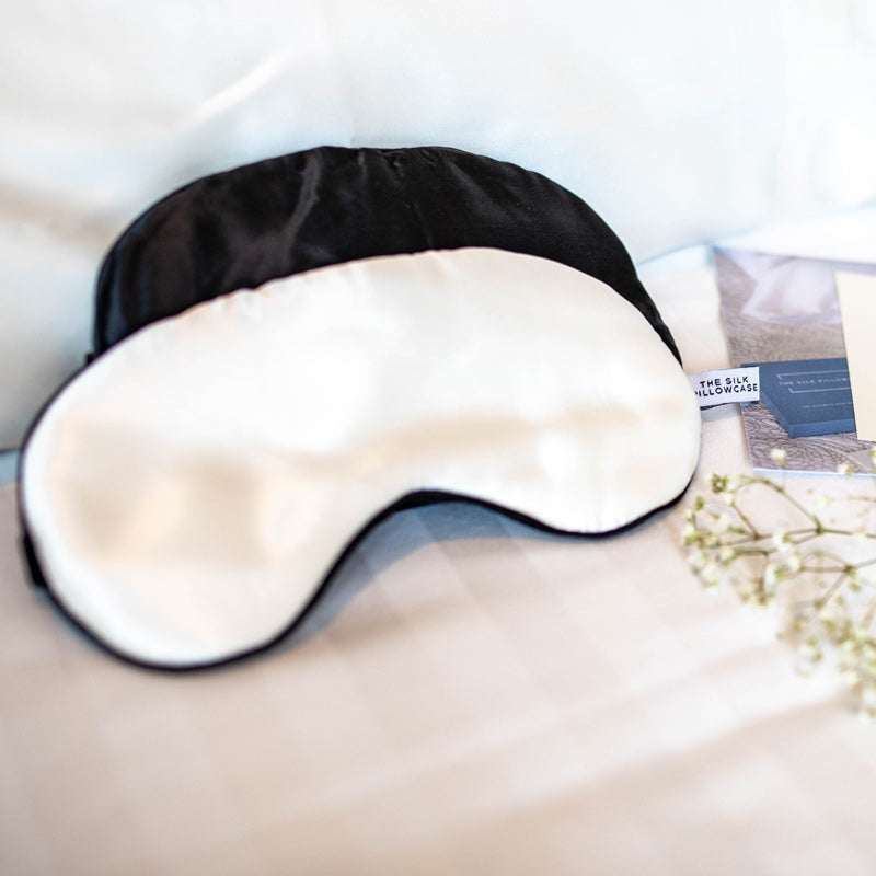 Silk eye mask for better sleep